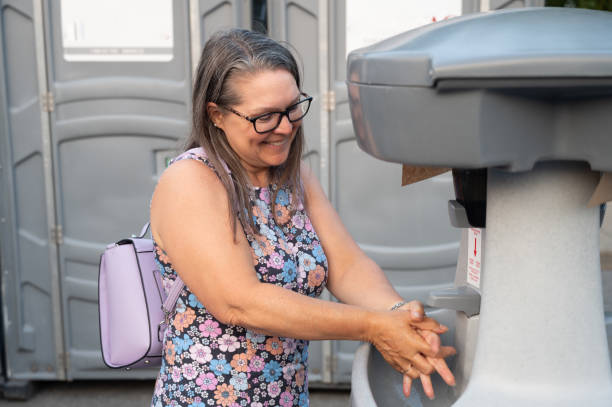 Best Portable toilet rental cost  in Jewett City, CT